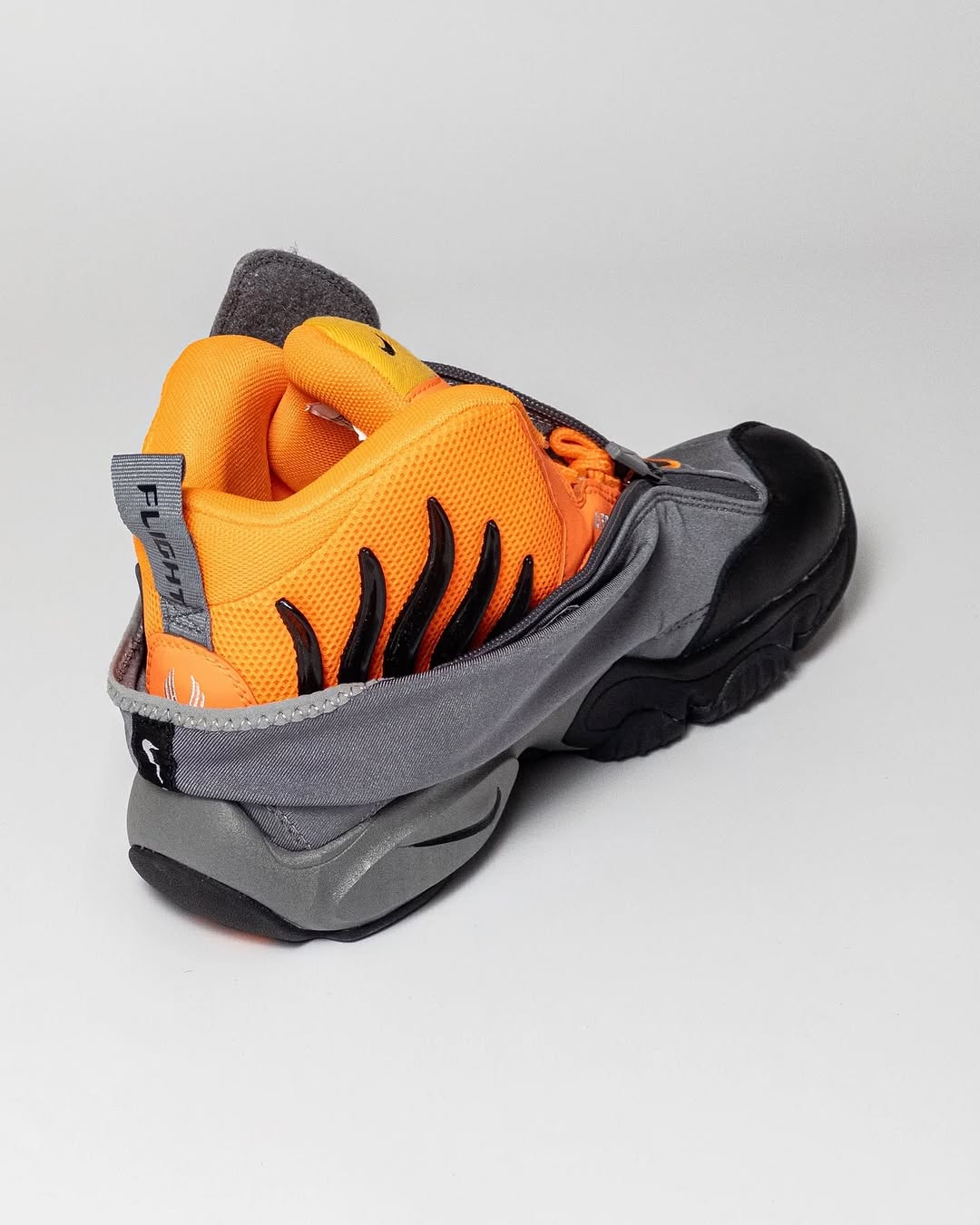 First-Copy Sneakers | Futuristic Look | Premium Quality at Low Price – thethings