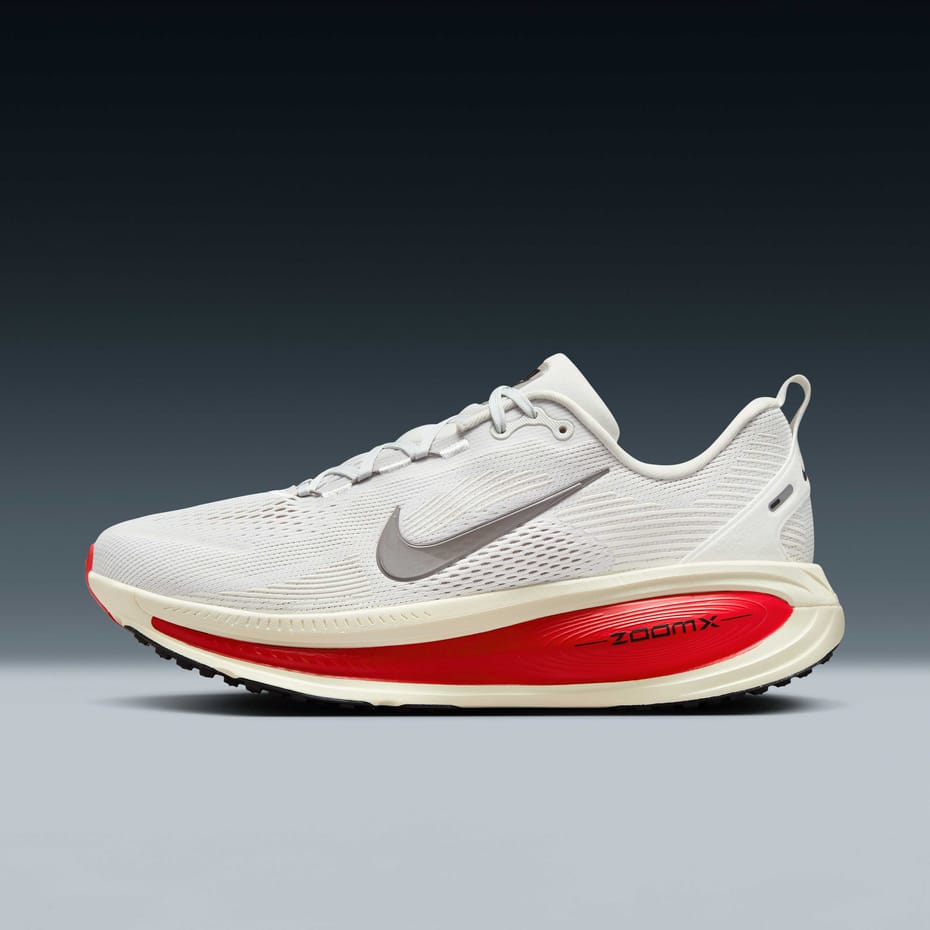 Sneaker in off white tone