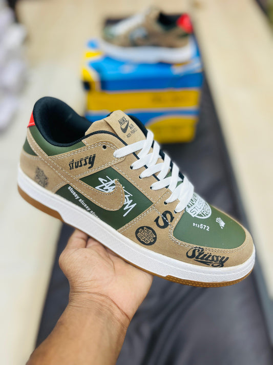 Premium Sneakers brown tone
